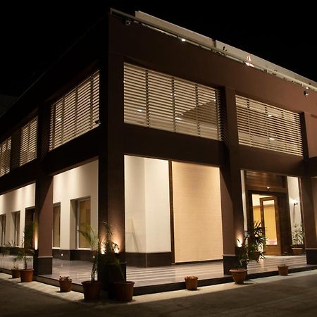 Hotel Rajhans Abhinandan Bhopal Exterior foto